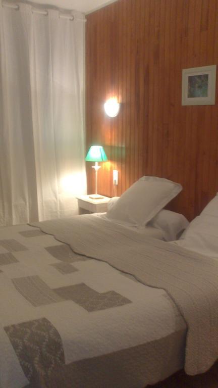 Hotel Chez Cecile Mornas Zimmer foto